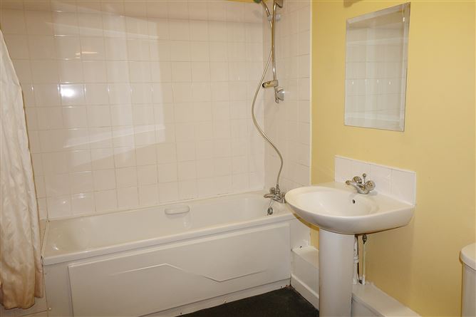 52 Gateway Student Village, Block D, Ballymun, Dublin 9
