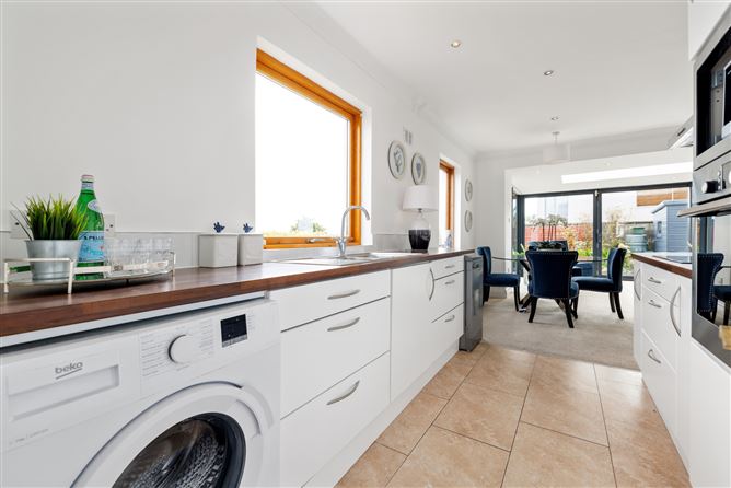 34 The Village Gate, Dalkey, Co. Dublin
