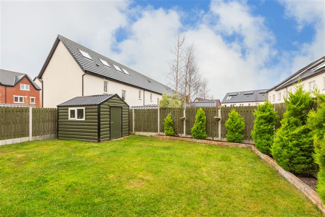 6 Shackleton Drive, Lucan, Co.Dublin