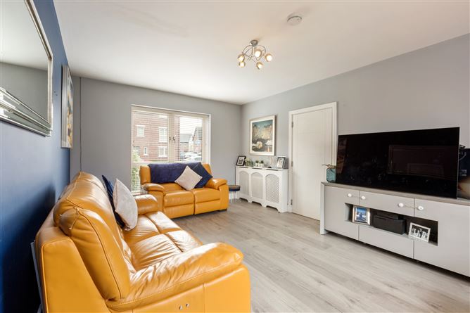 6 Shackleton Drive, Lucan, Co.Dublin
