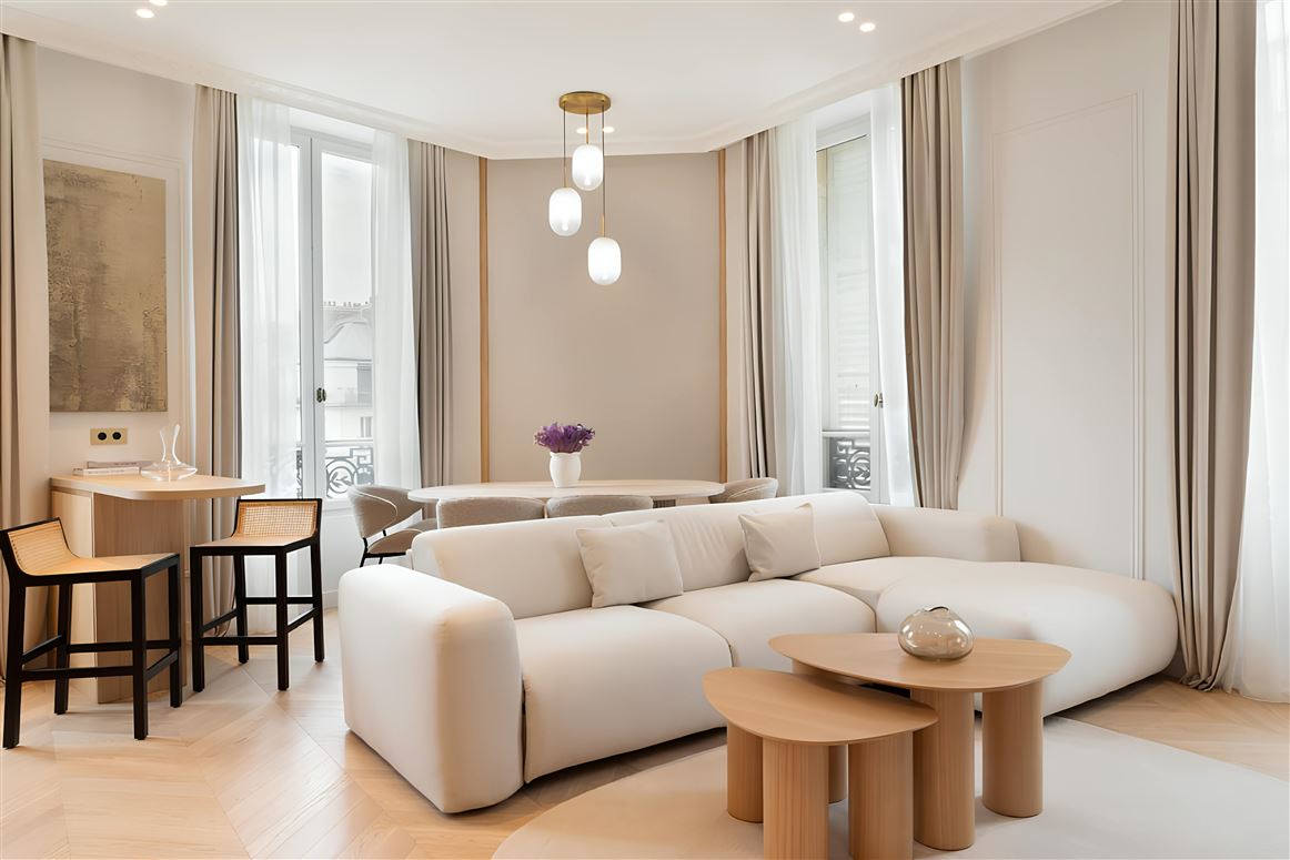 Everything Elegant,Paris,Île-de-France,France