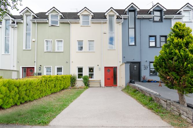 38 Riverside Rise, Rushbrooke Links, Cobh, Cork