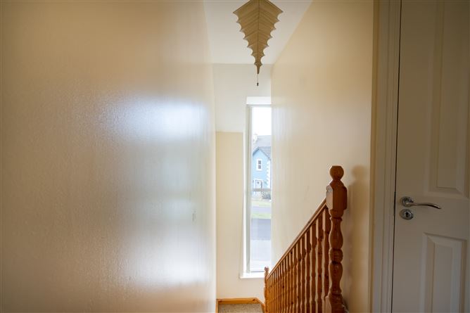 Photo 19 of 29 — 38 Riverside Rise, Rushbrooke Links, Cobh, Cork