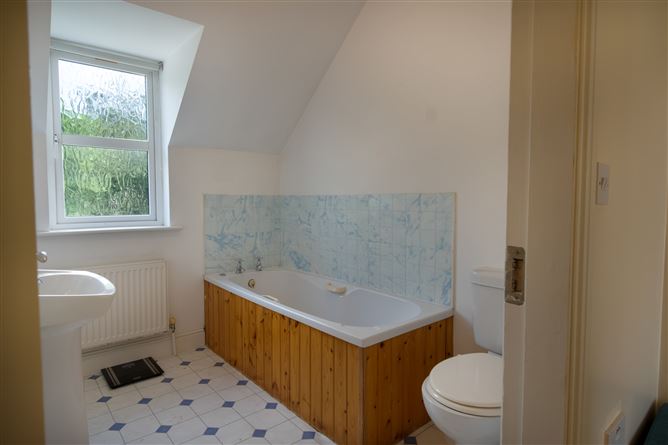 Photo 23 of 29 — 38 Riverside Rise, Rushbrooke Links, Cobh, Cork