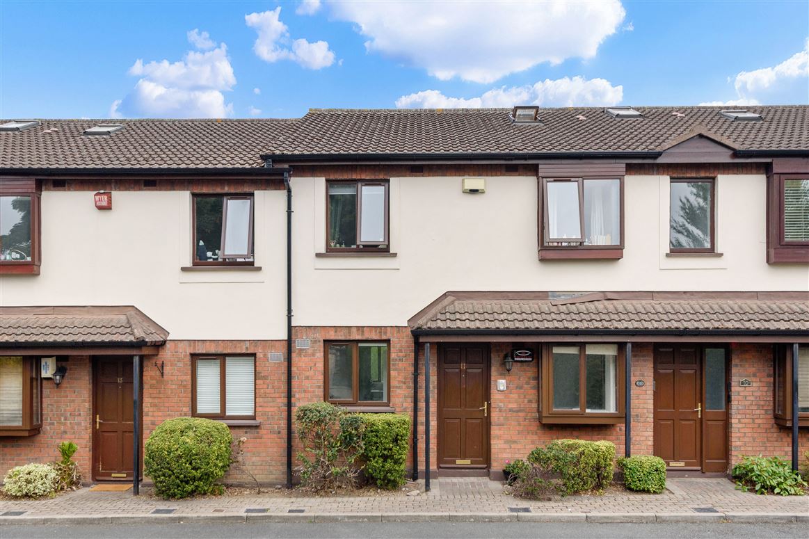 11 Monkstown Square, Monkstown, County Dublin