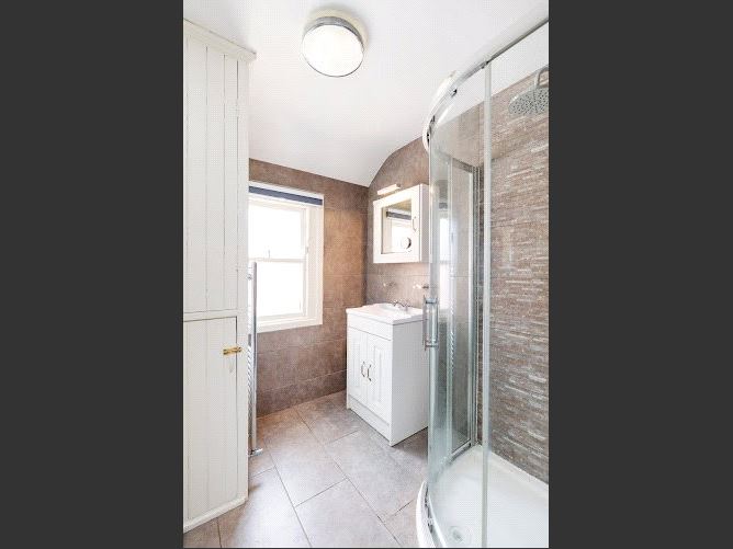 84 Lindsay Road, Glasnevin, Dublin 9
