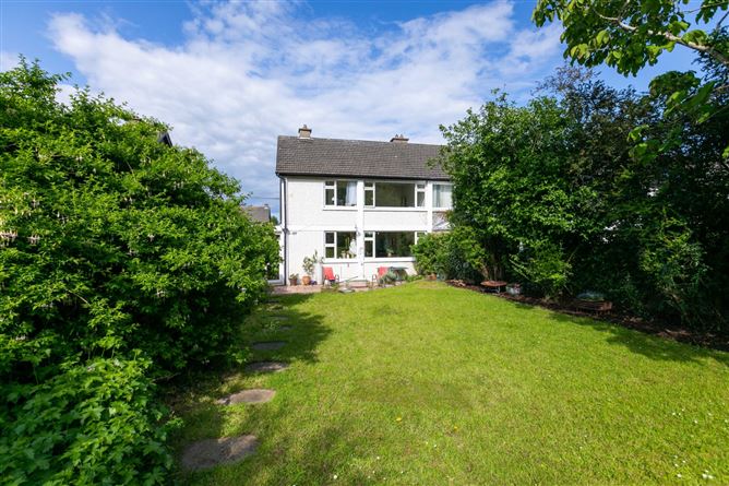 37 Arnold Grove, Glenageary, County Dublin