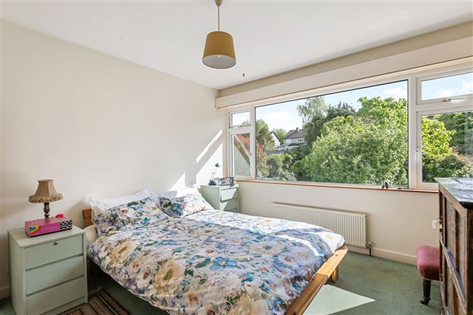 37 Arnold Grove, Glenageary, County Dublin