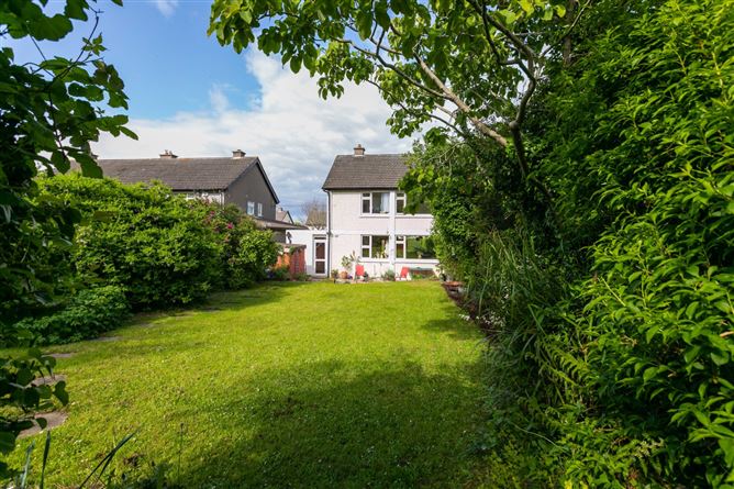 37 Arnold Grove, Glenageary, County Dublin