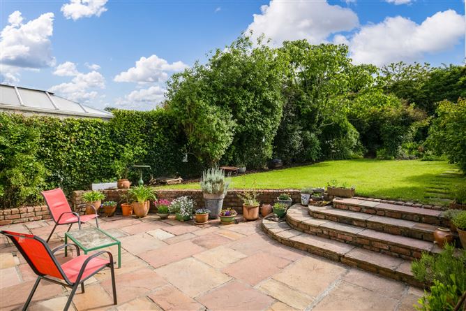 37 Arnold Grove, Glenageary, County Dublin