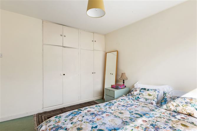 37 Arnold Grove, Glenageary, County Dublin