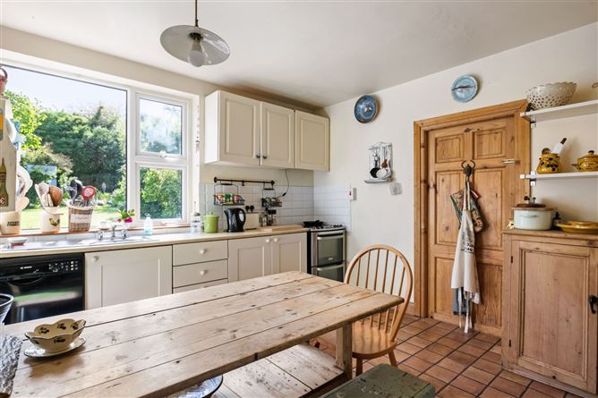 37 Arnold Grove, Glenageary, County Dublin