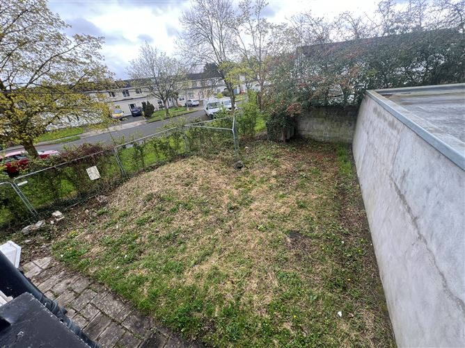 8 Beechmount Grove, Navan, Meath