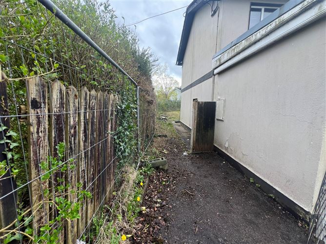 8 Beechmount Grove, Navan, Meath