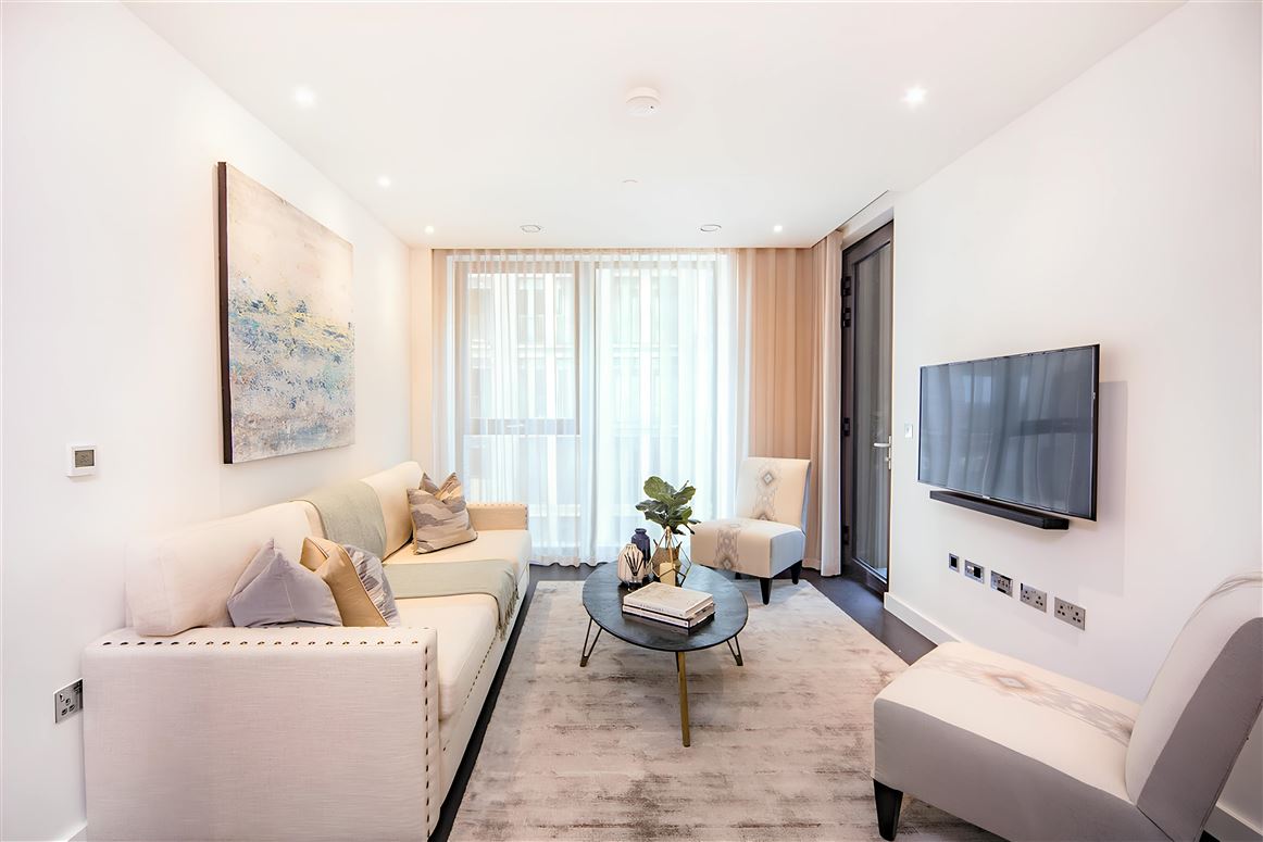 The Silver Elm,London,Greater London,United Kingdom