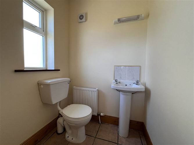 34 Lady`s Abbey, Ardfinnan, County Tipperary