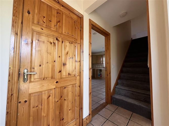 34 Lady`s Abbey, Ardfinnan, County Tipperary