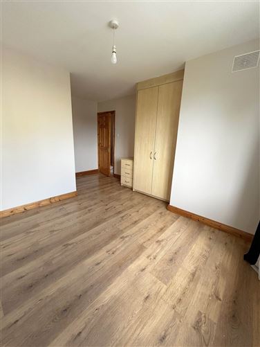 94 Dun Na Hinse, Lahinch Road, Ennis, County Clare