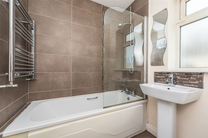 1 Kilheale Drive, Kilheale Manor, Kill, Co. Kildare