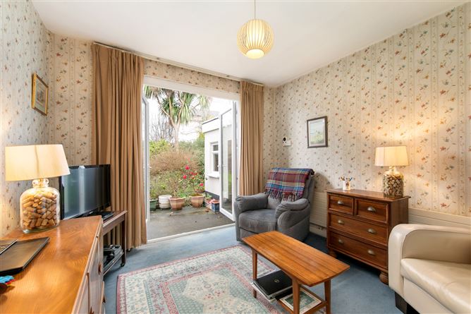 2 Kerrymount Green, Foxrock, Dublin 18