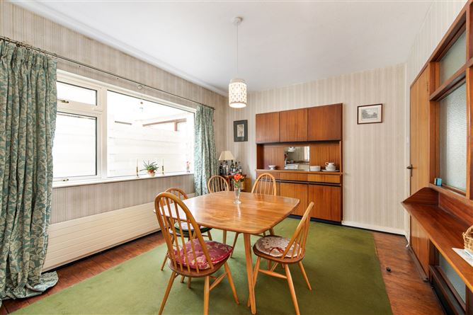 2 Kerrymount Green, Foxrock, Dublin 18