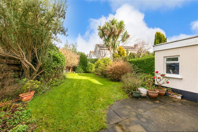 2 Kerrymount Green, Foxrock, Dublin 18