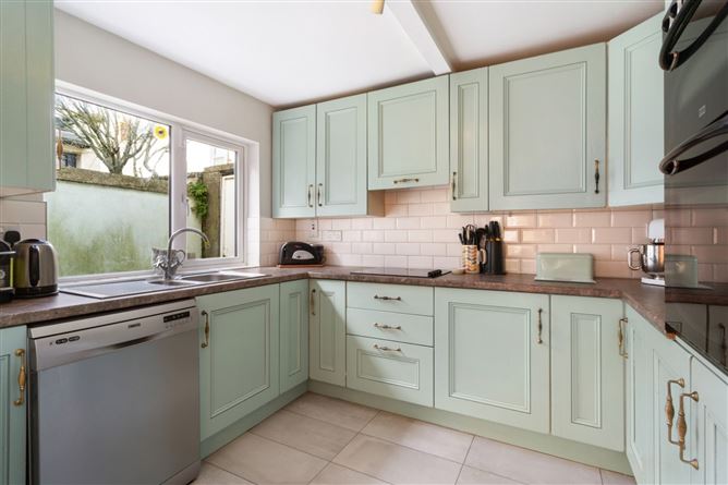 15 Brighton Gardens, Rathgar, Dublin 6
