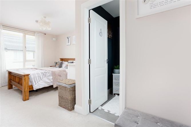 8 Stratton Square, Adamstown, Lucan, Dublin