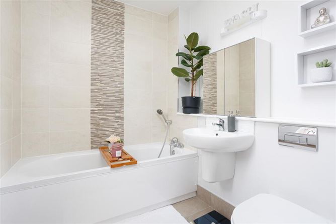 8 Stratton Square, Adamstown, Lucan, Dublin