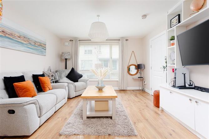 8 Stratton Square, Adamstown, Lucan, Dublin