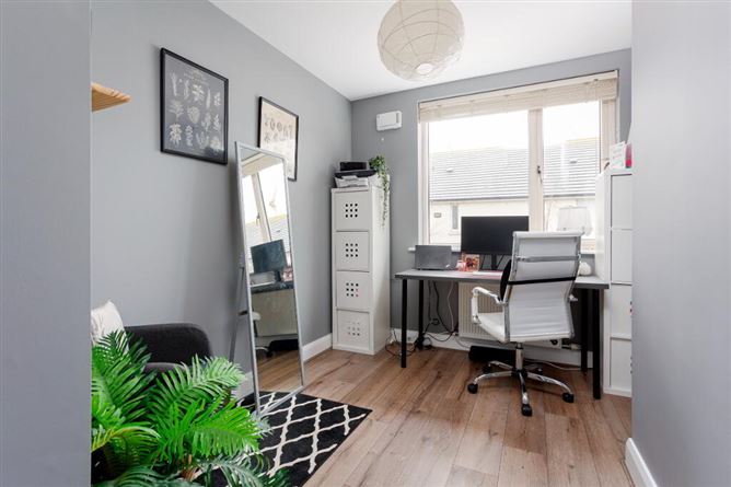 8 Stratton Square, Adamstown, Lucan, Dublin