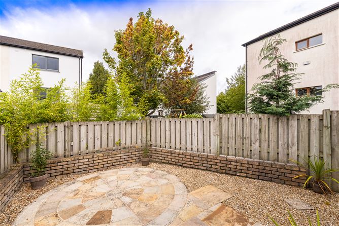 4 Hunters Avenue, Hunters Wood, Ballycullen, Dublin 24