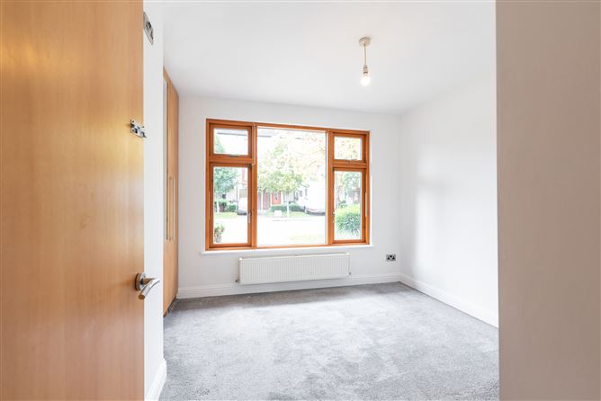 4 Hunters Avenue, Hunters Wood, Ballycullen, Dublin 24