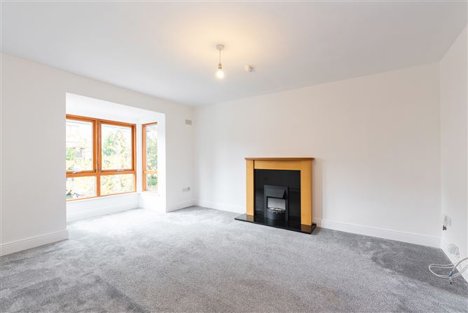 4 Hunters Avenue, Hunters Wood, Ballycullen, Dublin 24