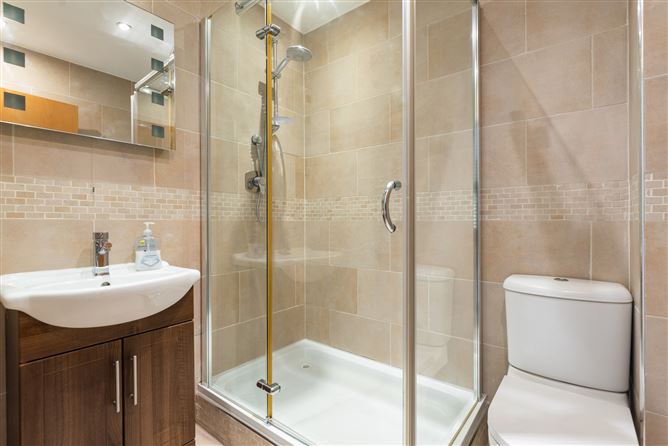 4 Hunters Avenue, Hunters Wood, Ballycullen, Dublin 24