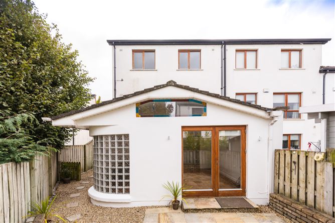 4 Hunters Avenue, Hunters Wood, Ballycullen, Dublin 24