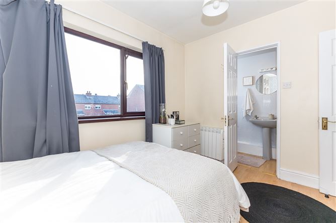 30 Phoenix Manor, Blackhorse Avenue, Stoneybatter, Dublin 7