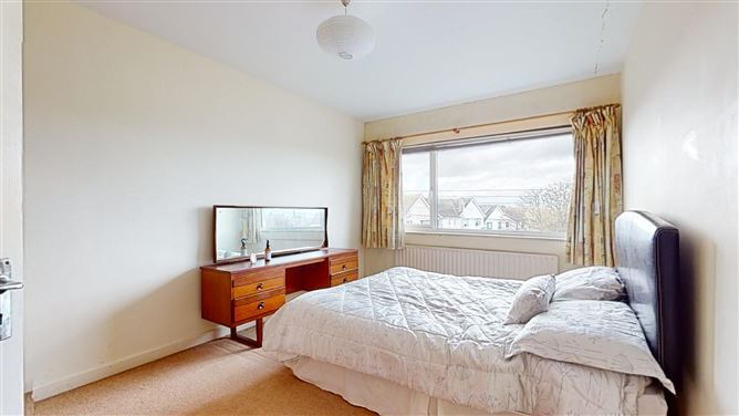 73 Saint Fintan's Crescent, Sutton, Dublin 13