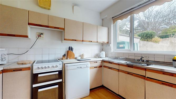 73 Saint Fintan's Crescent, Sutton, Dublin 13