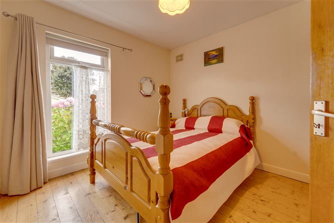 66 Dunmore Lawn, Kingswood, Dublin