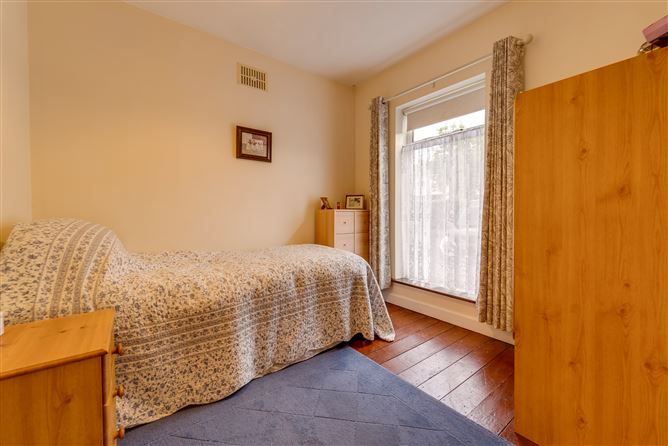 66 Dunmore Lawn, Kingswood, Dublin