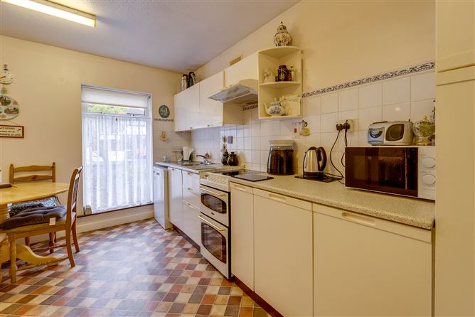 66 Dunmore Lawn, Kingswood, Dublin