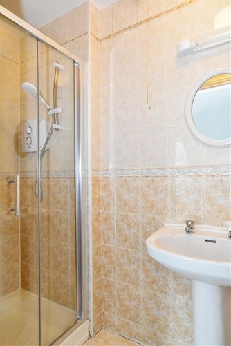 17 Dun Aengus, Dock Road, Galway City Centre
