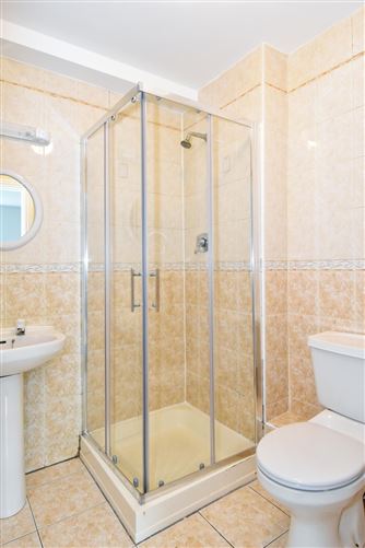 17 Dun Aengus, Dock Road, Galway City Centre