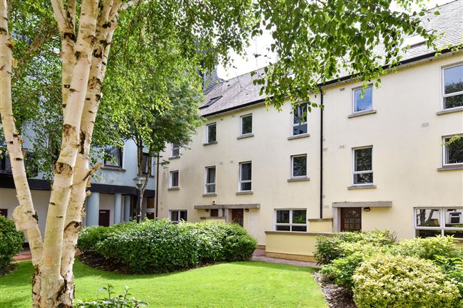 17 Dun Aengus, Dock Road, Galway City Centre