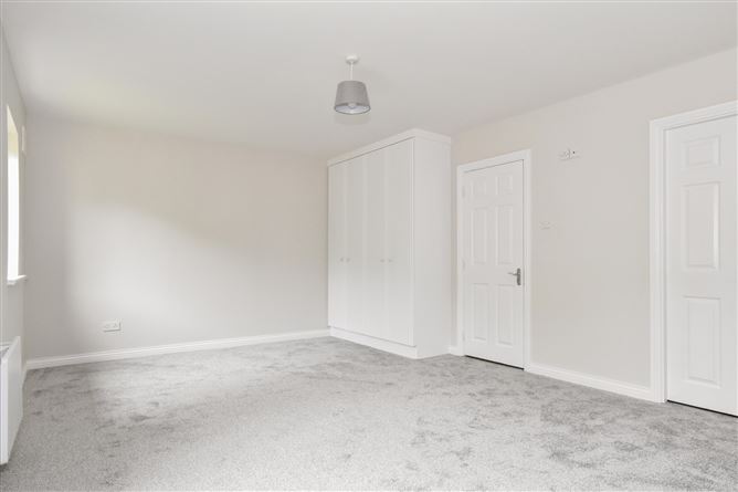 17 Dun Aengus, Dock Road, Galway City Centre