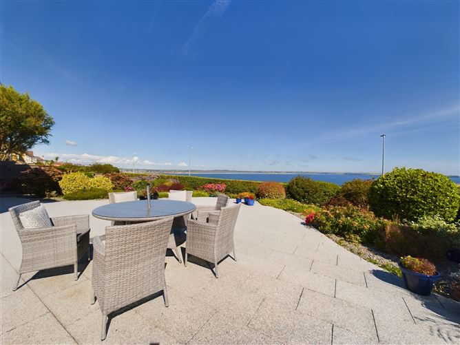 9 Carrigeenlea, Cliff Road, Tramore, Waterford
