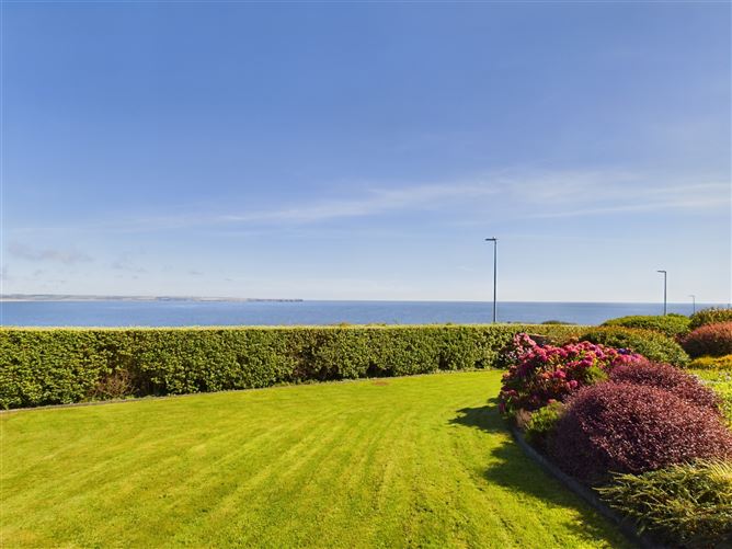 9 Carrigeenlea, Cliff Road, Tramore, Waterford