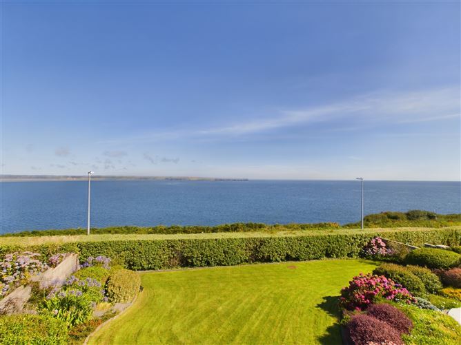9 Carrigeenlea, Cliff Road, Tramore, Waterford