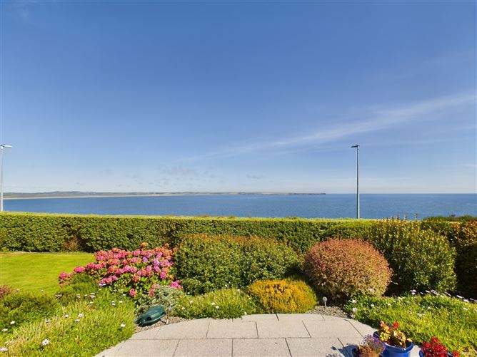 9 Carrigeenlea, Cliff Road, Tramore, Waterford